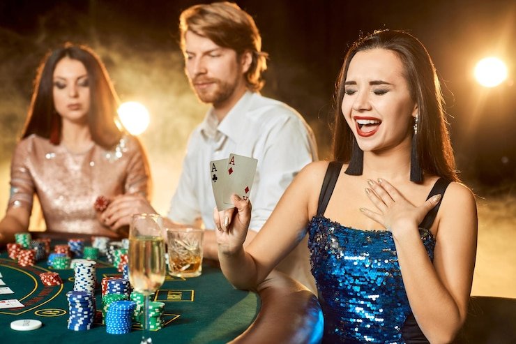 Filipino user browsing wagi777 sports and casino categories on mobile